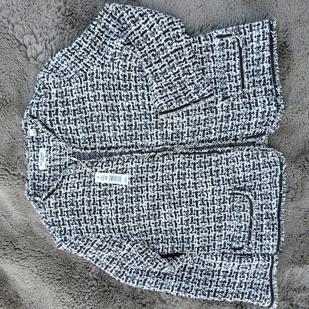 NWT $128, sz xs, Max Studio tweed jacket, perfect condition